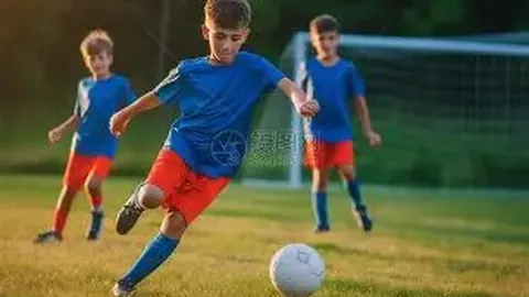 昔日闺蜜因情变疏远？黄心颖与汤洛雯互删关注