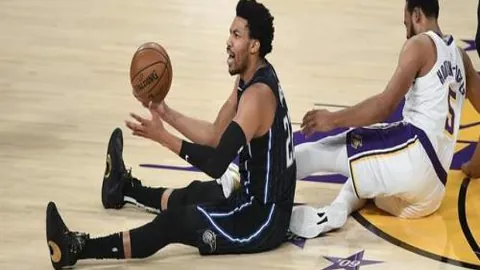 巴列卡诺逆袭胜阿拉维斯 2-0，西斯、迪亚斯破门，霍尔丹错失点球